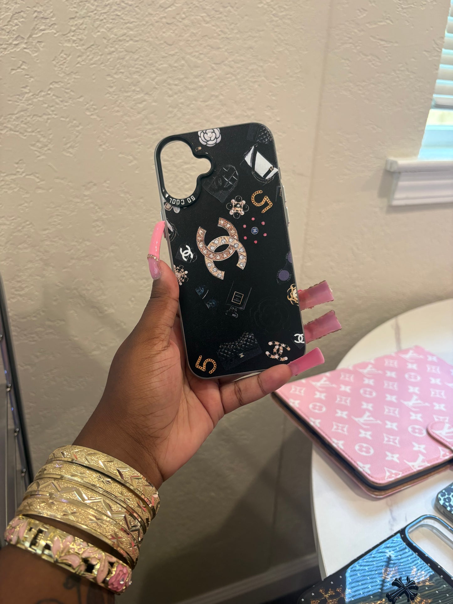 BLACK CC CASE (pre-order)