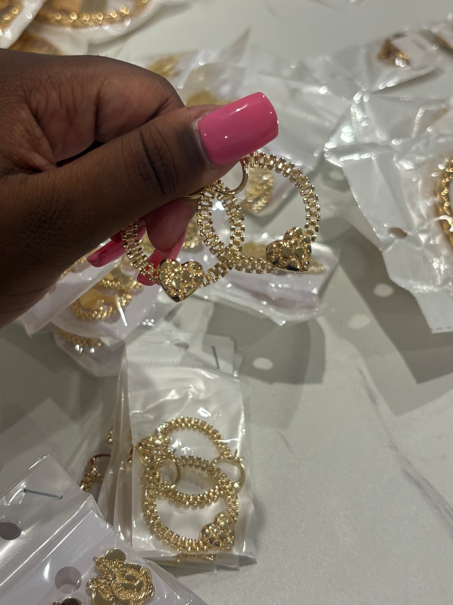 ROLLIE HRT NUGG HOOPS