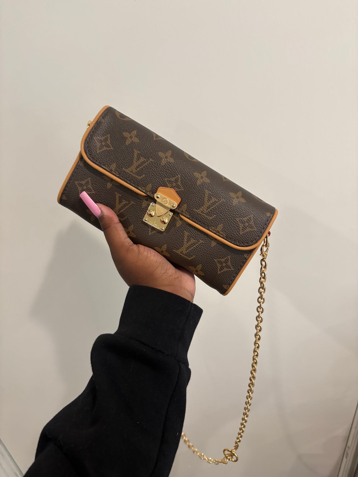 BROWN LV PURSE