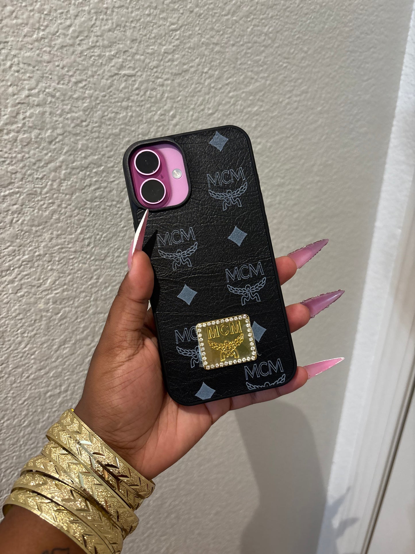 BLACK MCM CASE (pre-order)
