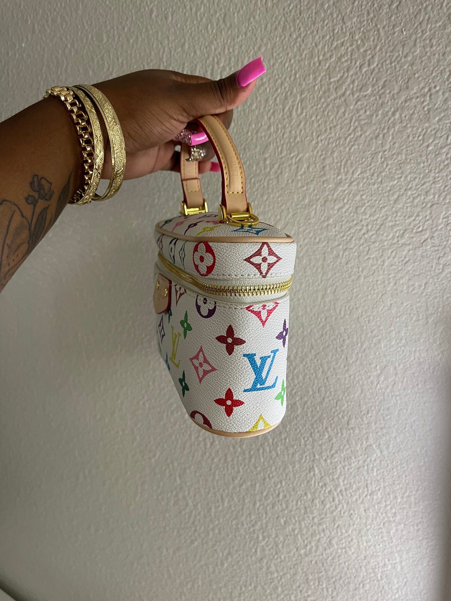 COLORFUL LV MAKEUPBAG