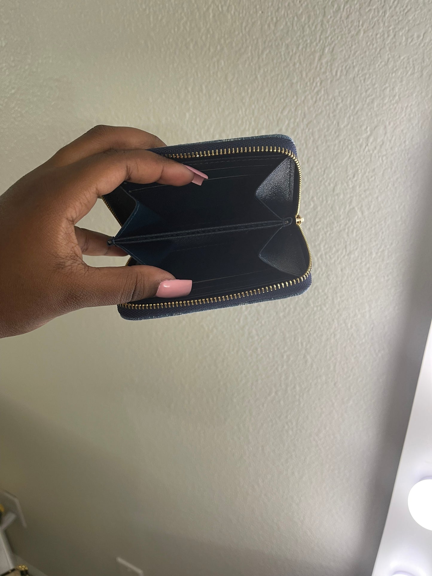JEAN WALLET
