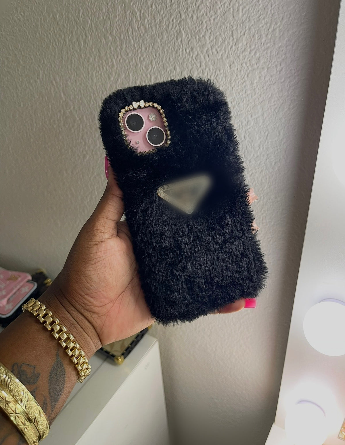 BLACK FLUFFY LUXE CASE (pre-order)