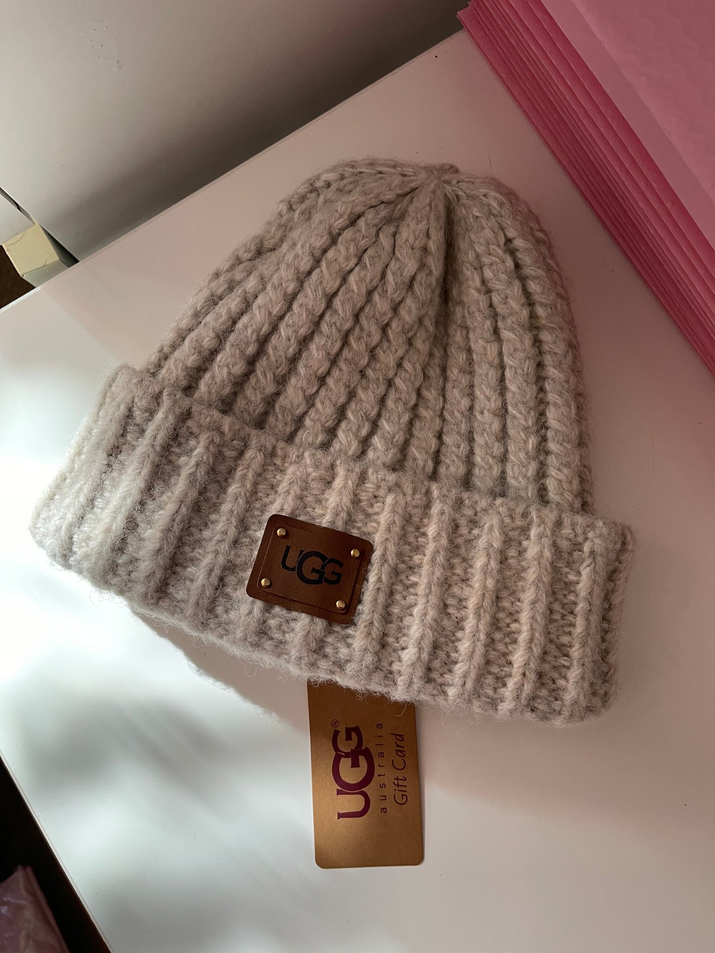 UGG BEANIE (pre-order)
