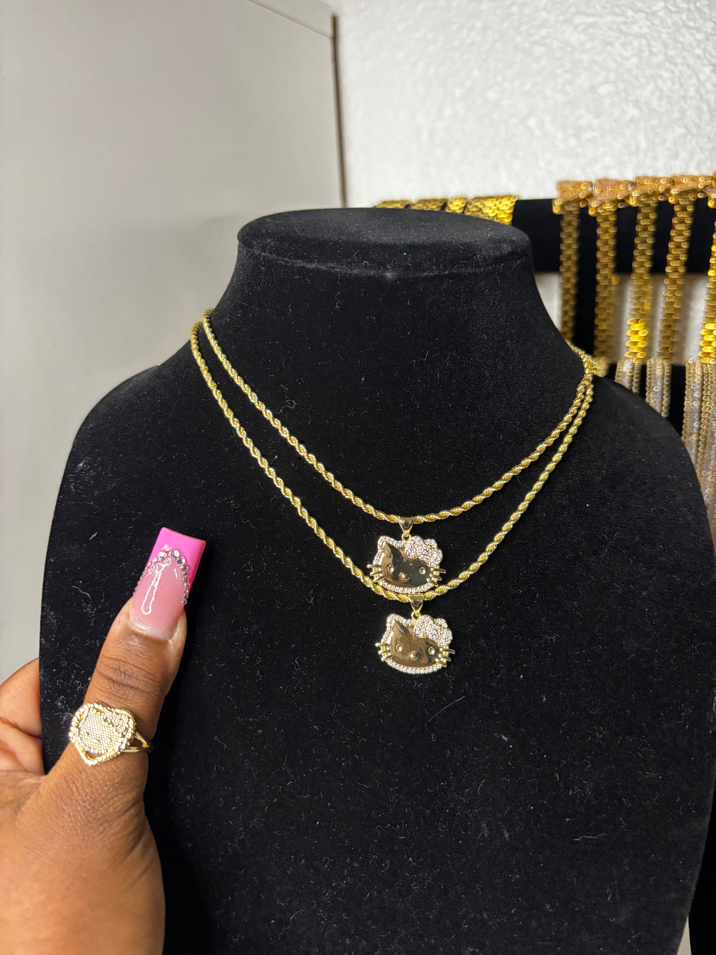 HK BLING BOW NECKLACE