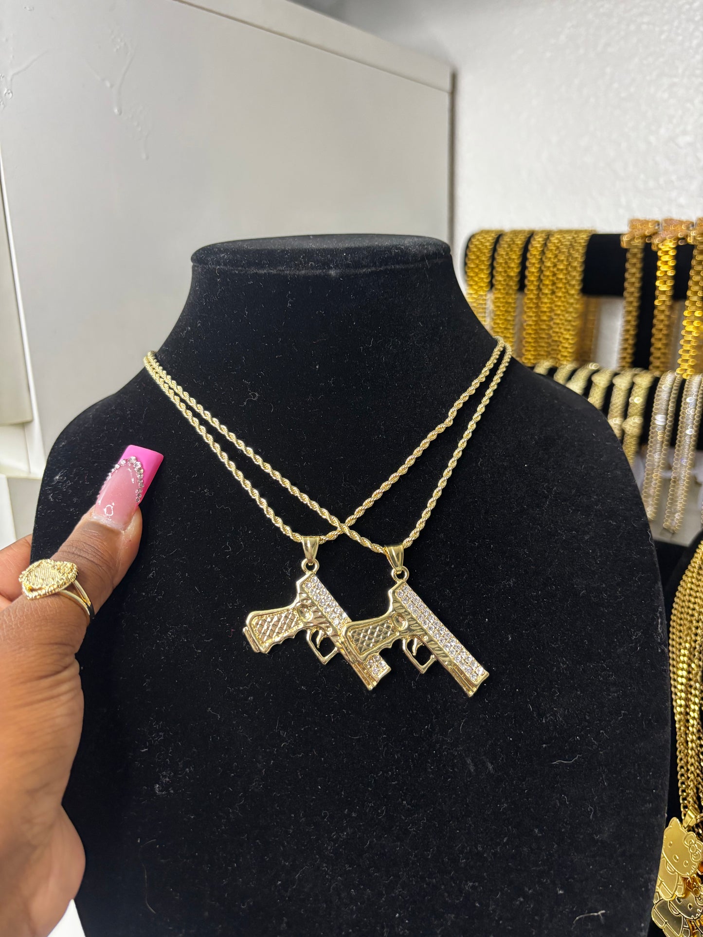 GUN NECKLACE