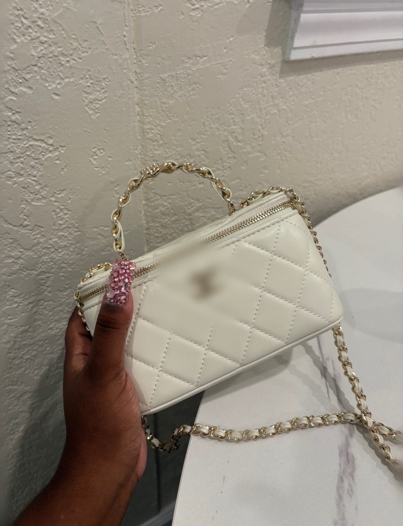 WHITE LUXE MAKEUP BAG (pre-order)