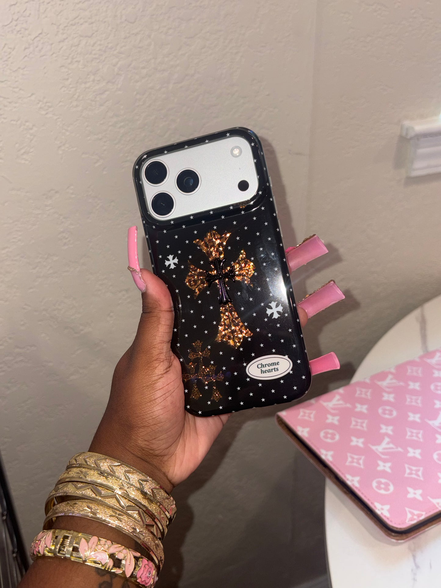 BLACK CHROME HEARTS CASE (pre-order)