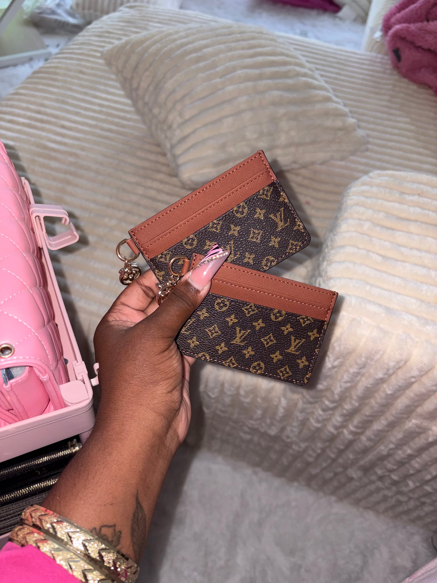 BROWN LV CARDHOLDER