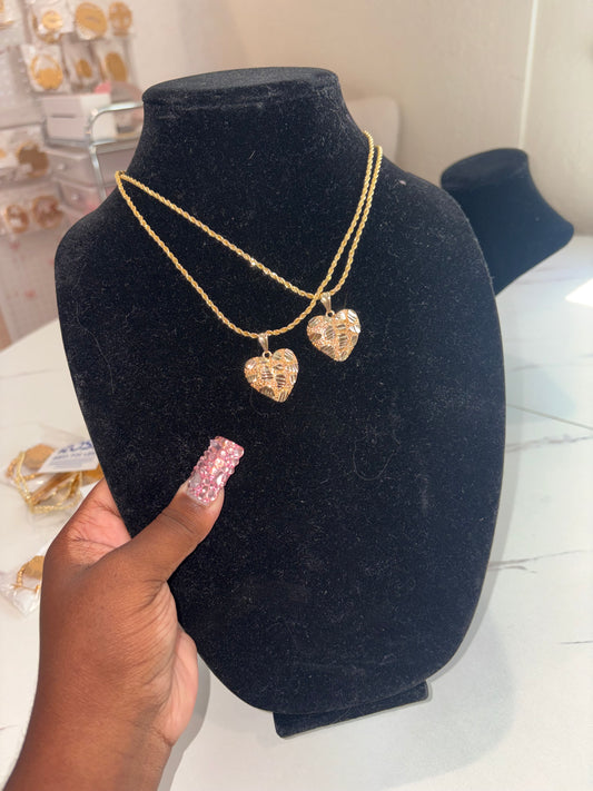 MEDIUM HEART NUGGET NECKLACE