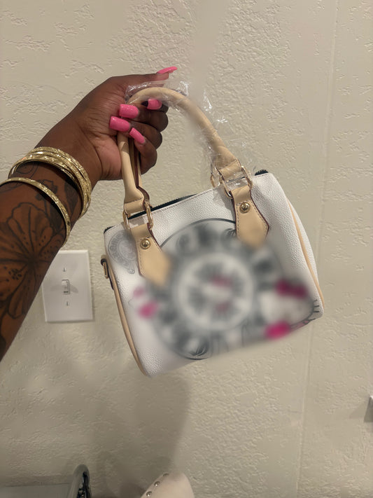 ICON WHITE C-HRTS PURSE (pre-order)
