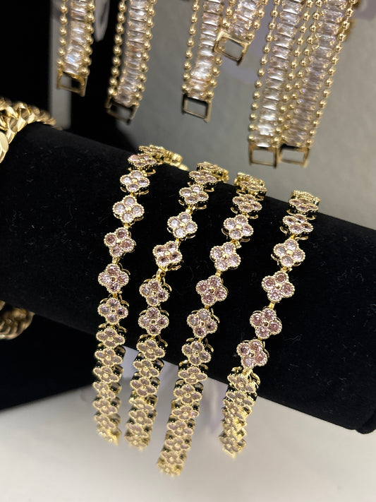 PINK CLOVER BRACELET