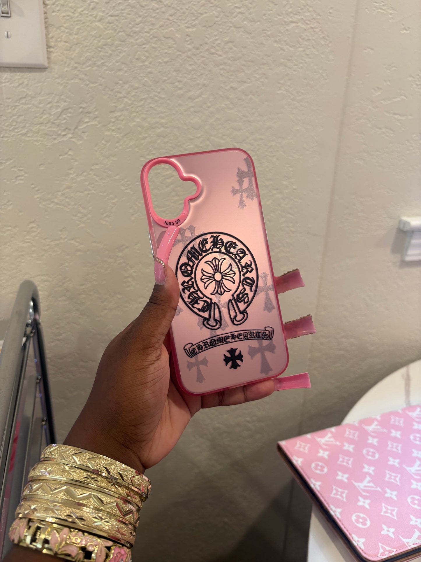 PINK/BLACK CHROME HEARTS CASE (pre-order)