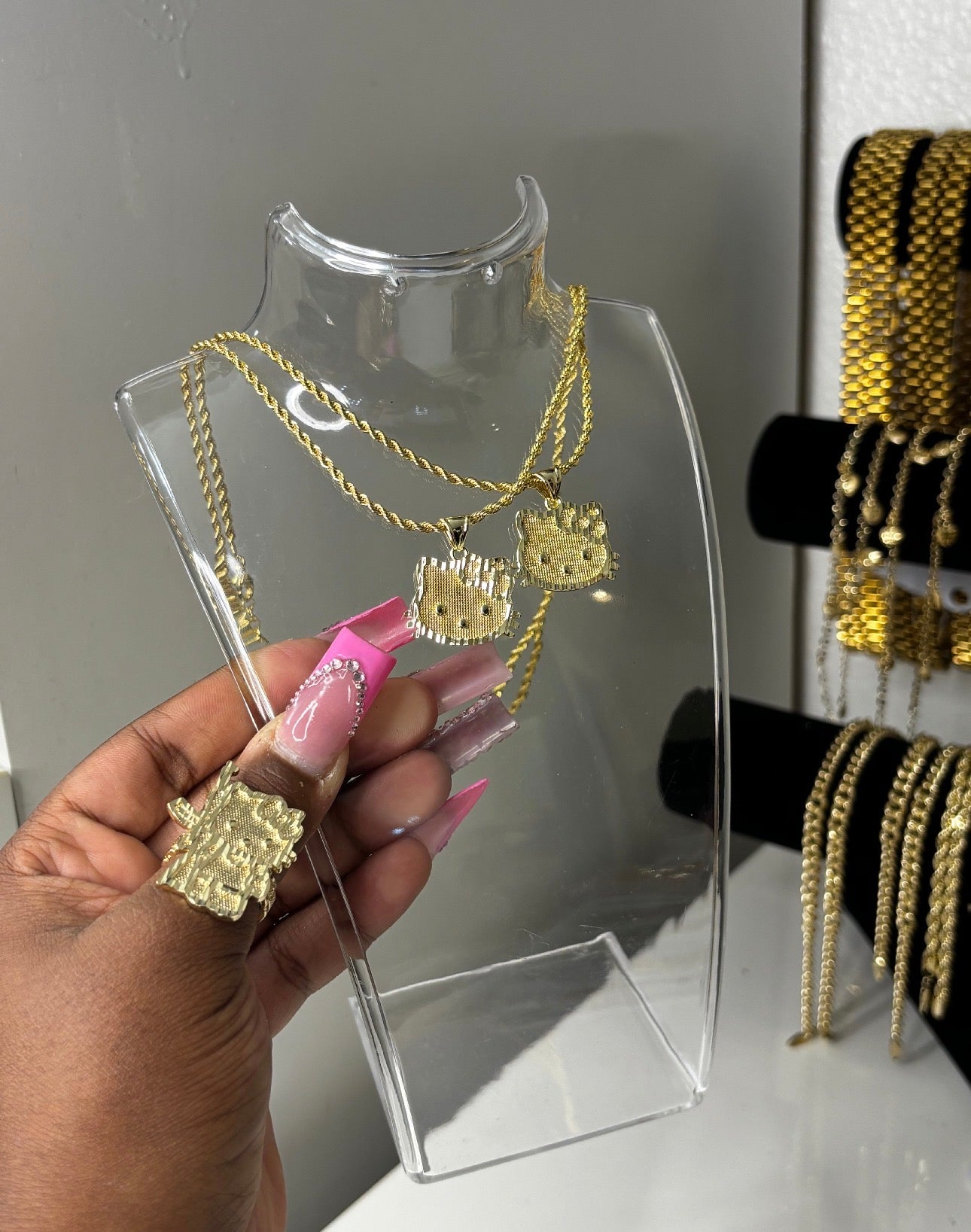 EXCLUSIVE VENDOR