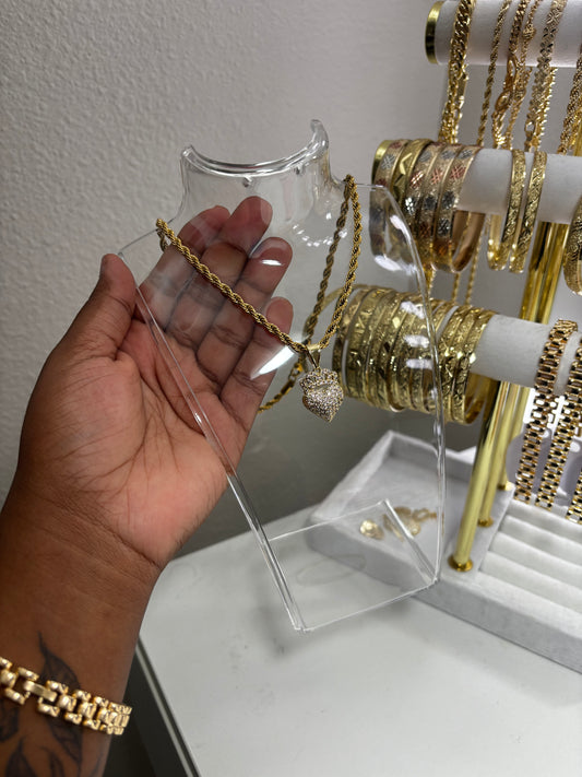 HEART CROWN NECKLACE