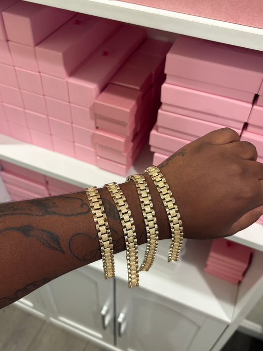 NEW STYLE ROLLIE