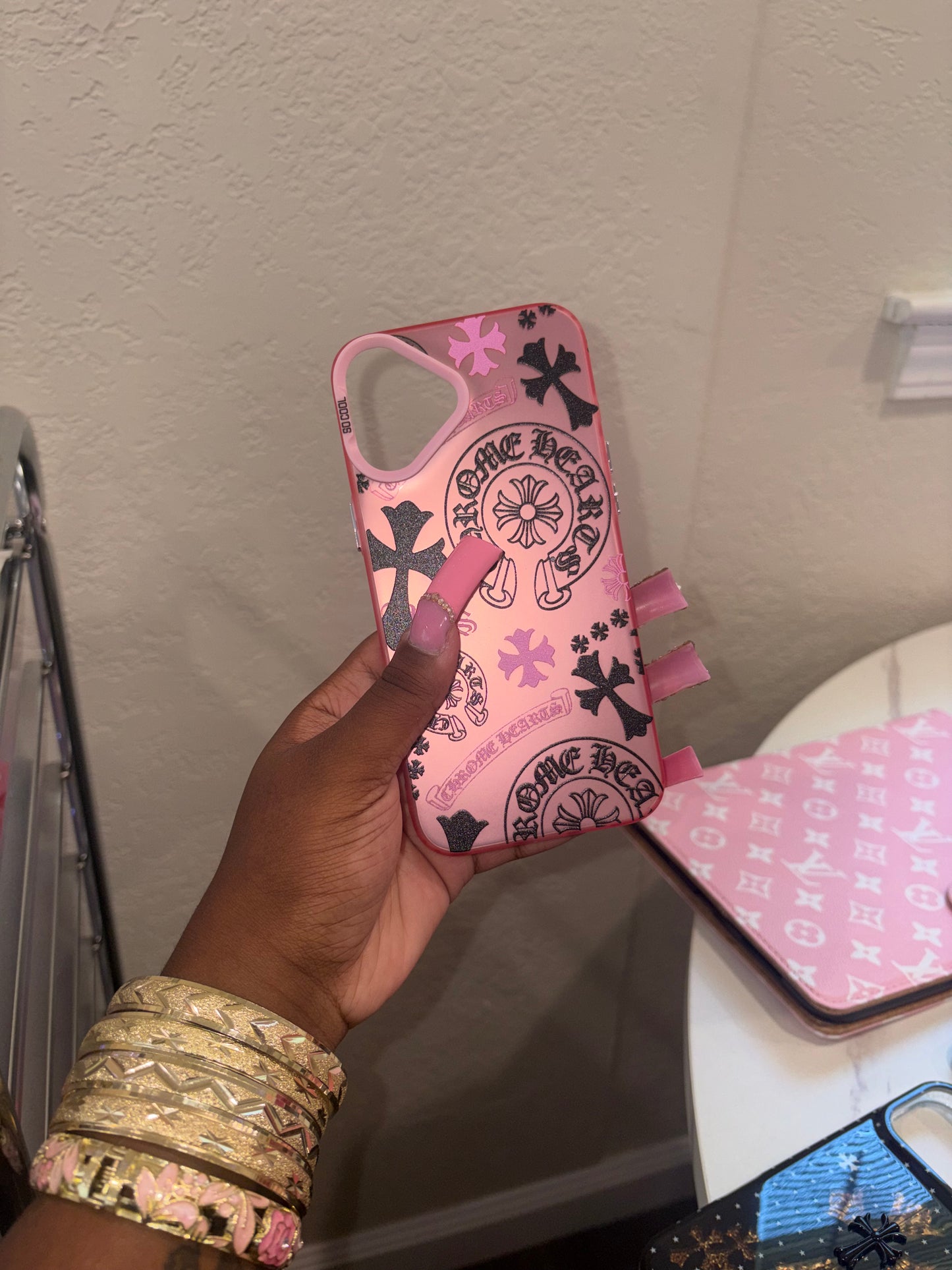 PINK CHROME HEARTS (pre-order)
