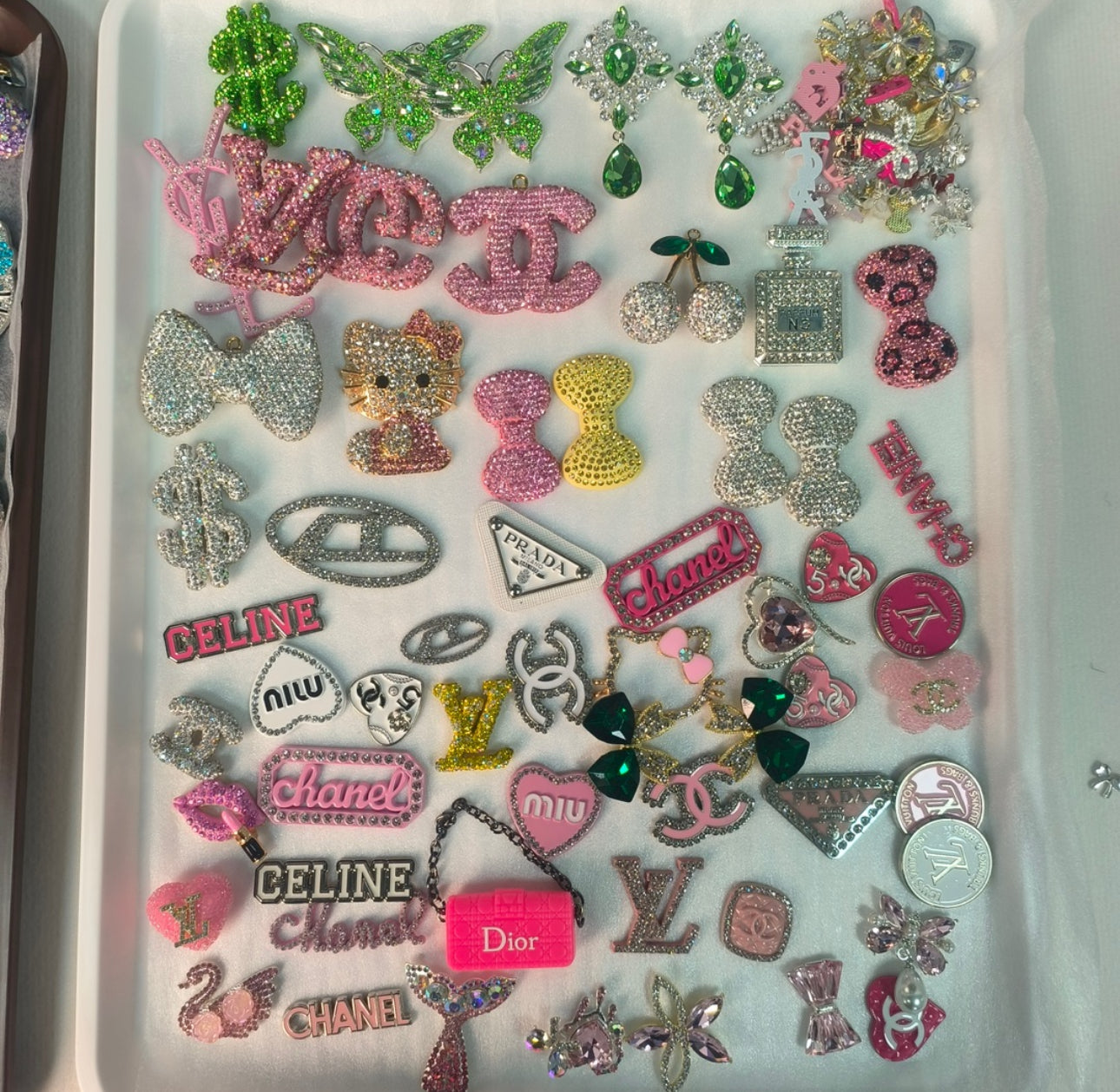 LUXURY WHOLESALE CHARM VENDOR