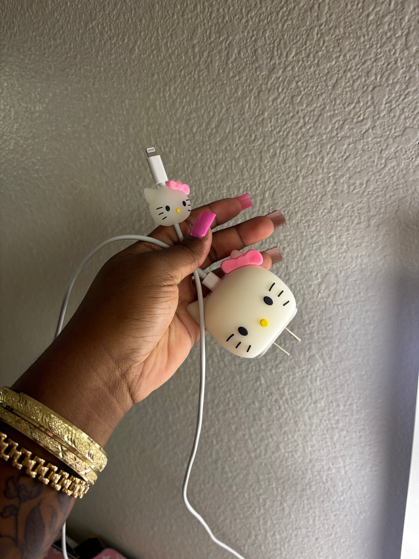 HELLO KITTY CHARGER COVER