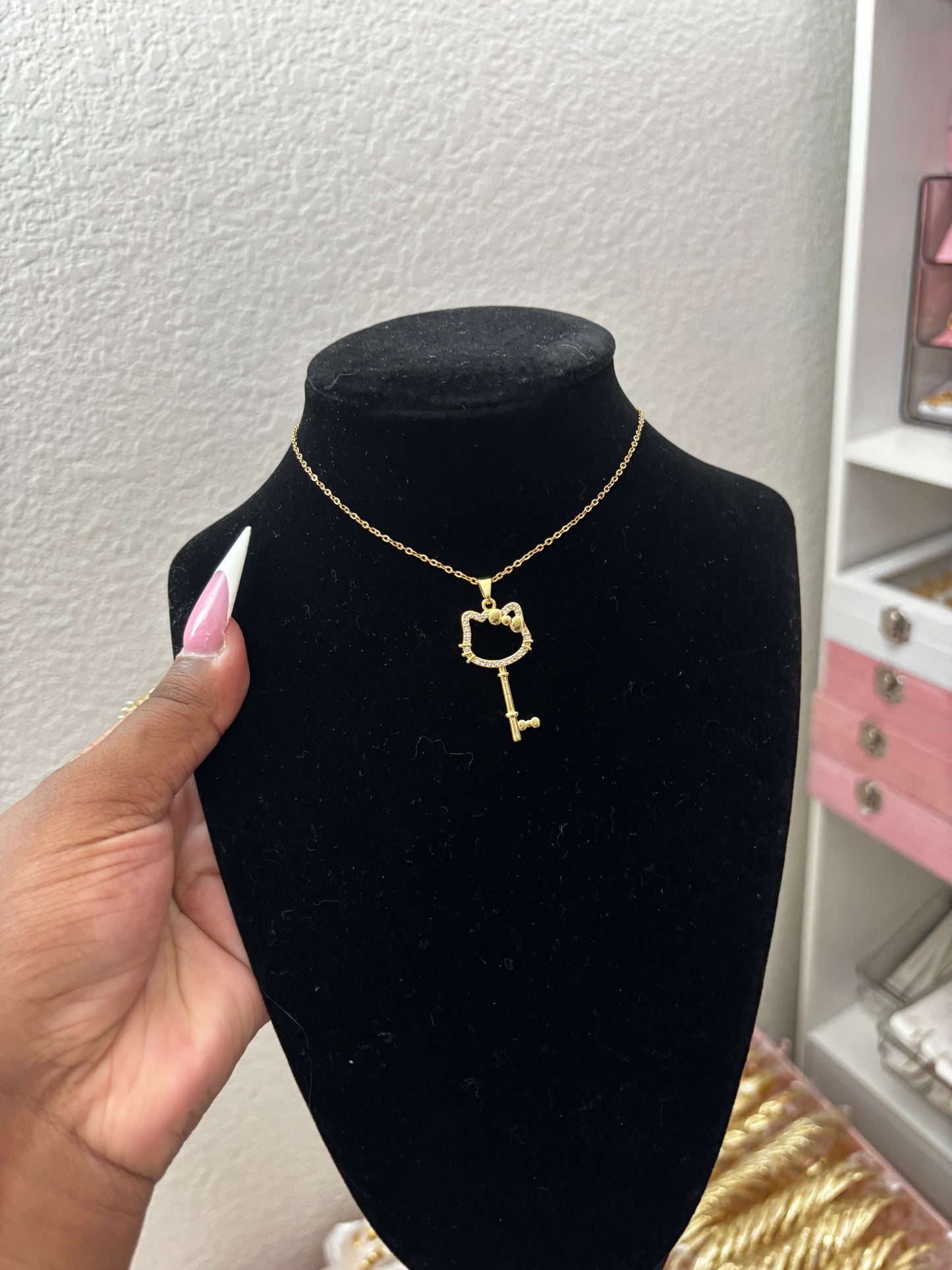 HELLO KITTY OPEN FACE KEY NECKLACE