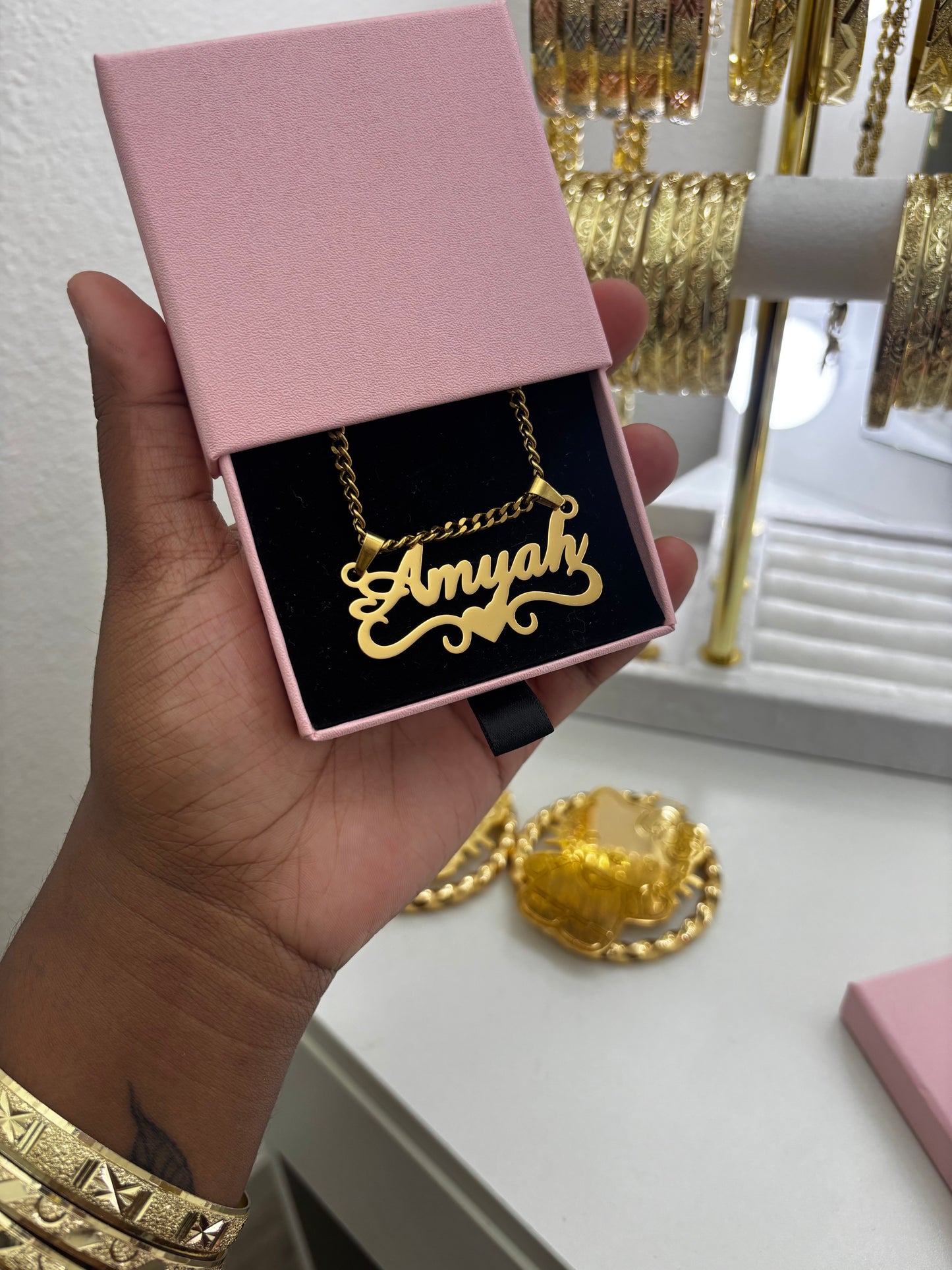 CUSTOM NAME NECKLACE