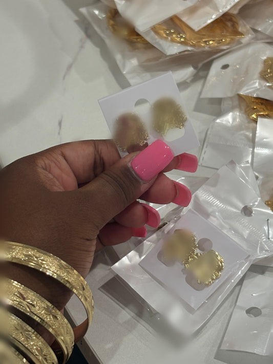 DOLL STUDS
