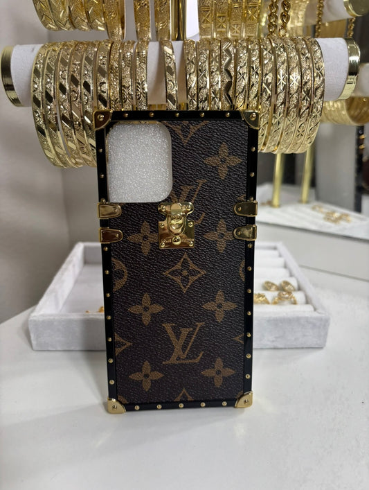 BROWN LV (big letters)