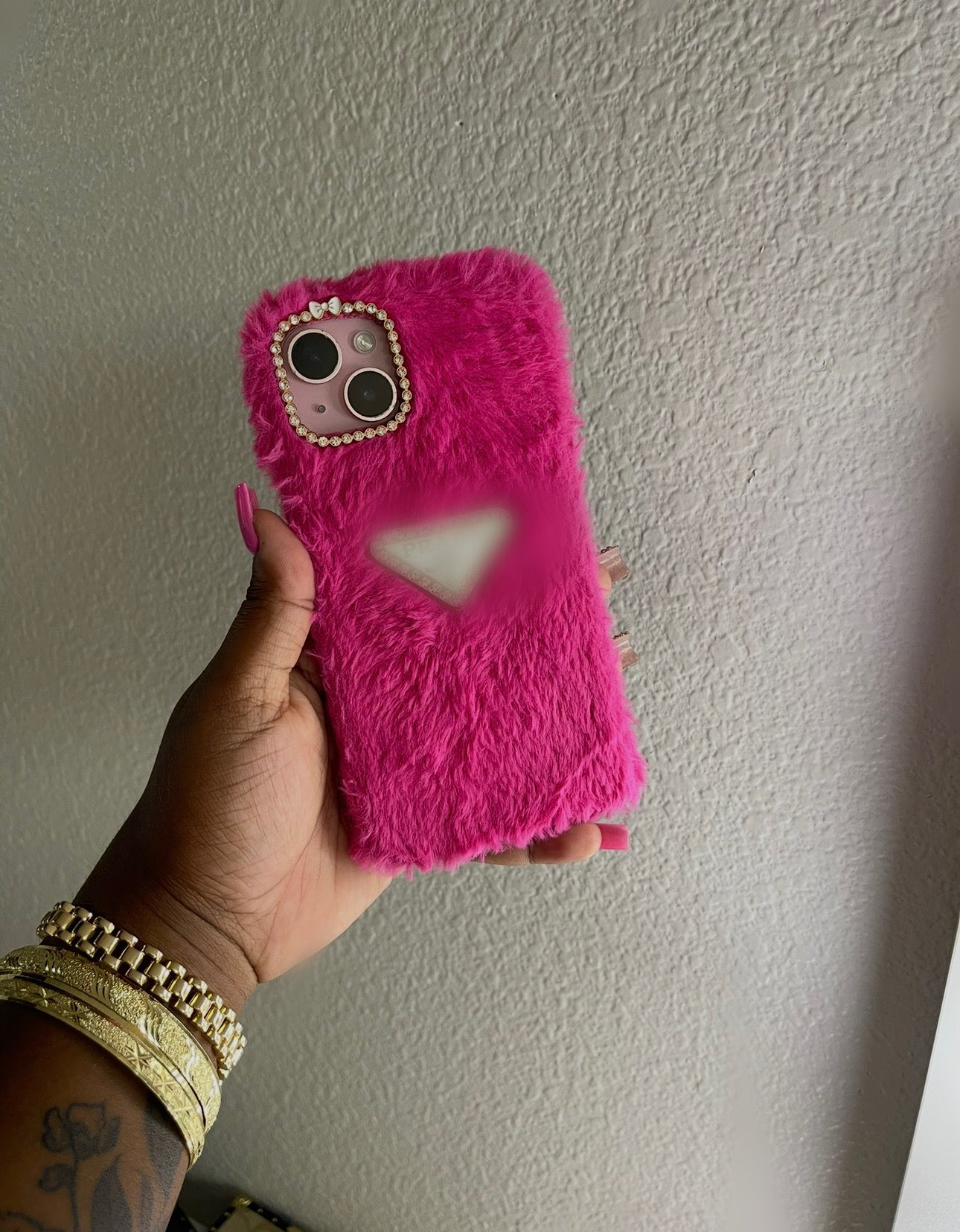 PINK FLUFFY LUXE CASE (pre-order)