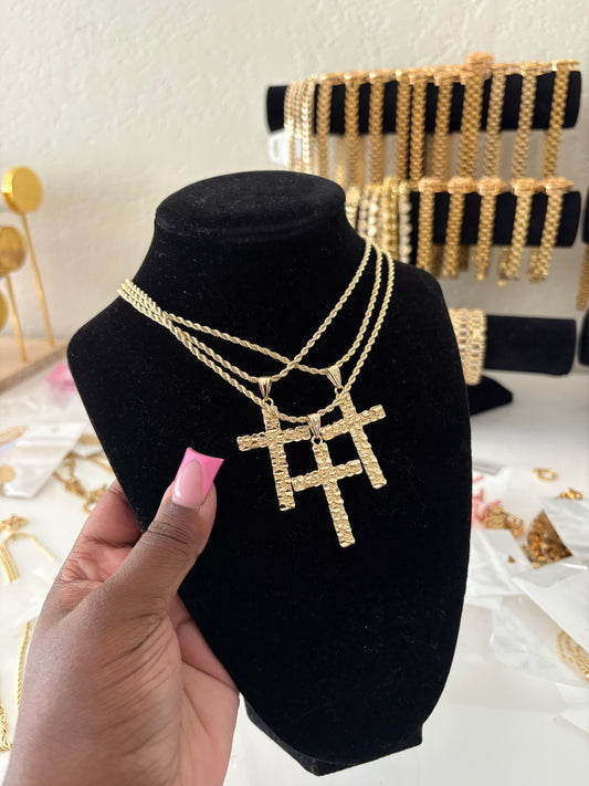 CROSS NUGGET NECKLACE