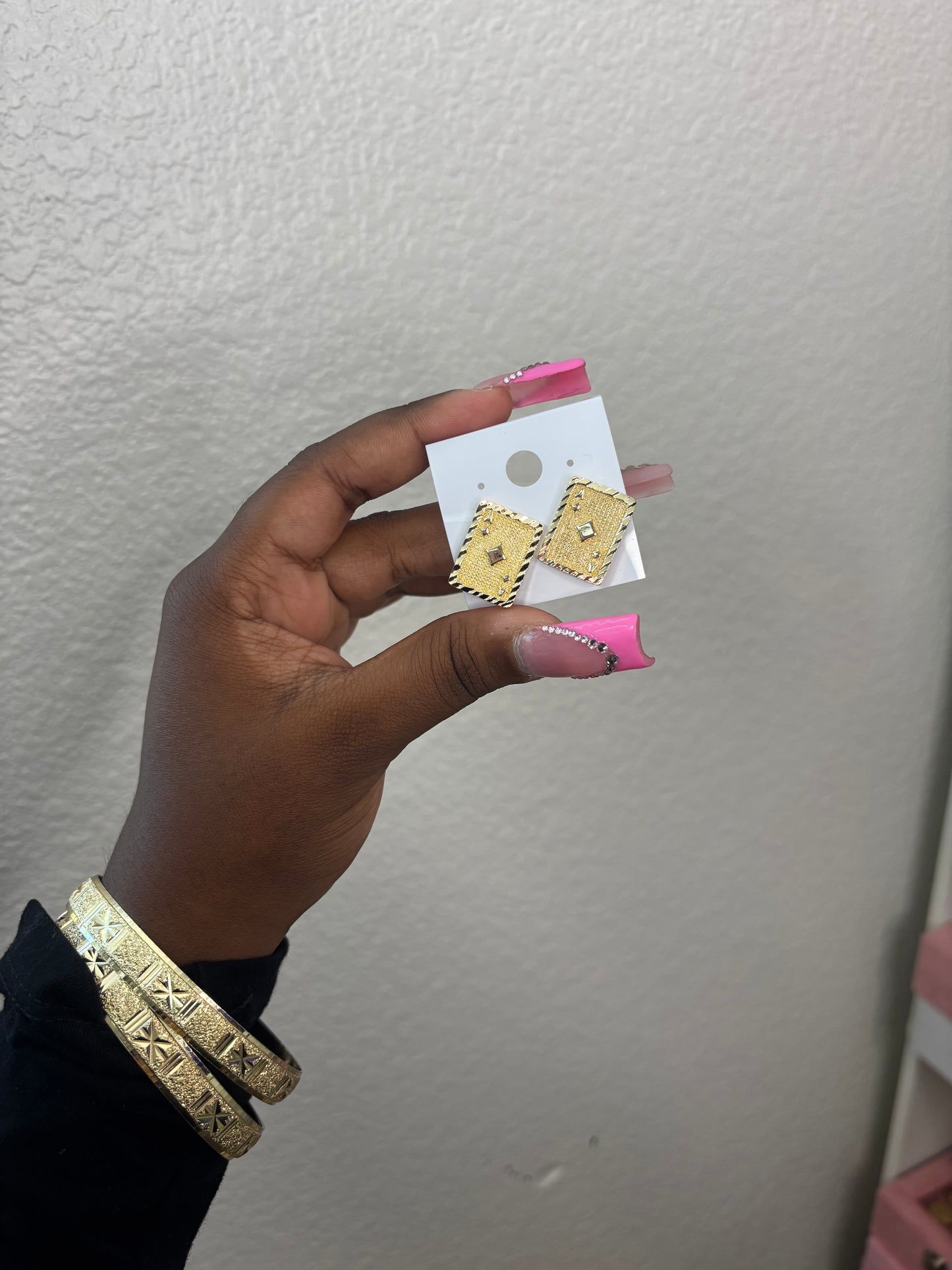 ACE CARD STUDS