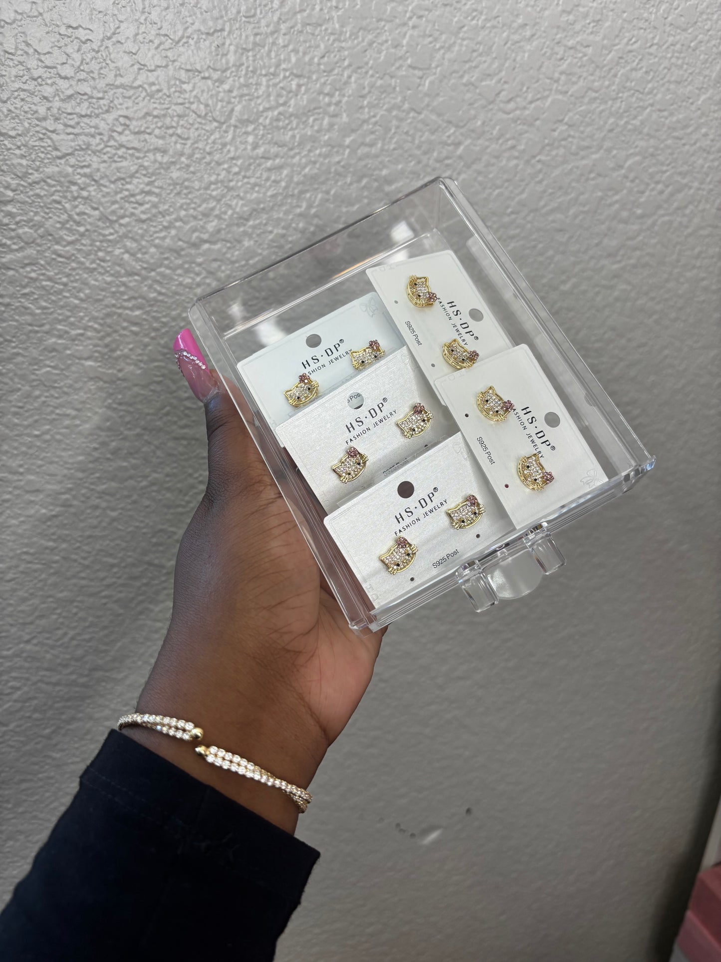 BLING HK STUDS