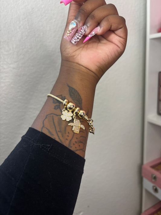 MONEY & CLOVER BRACELET