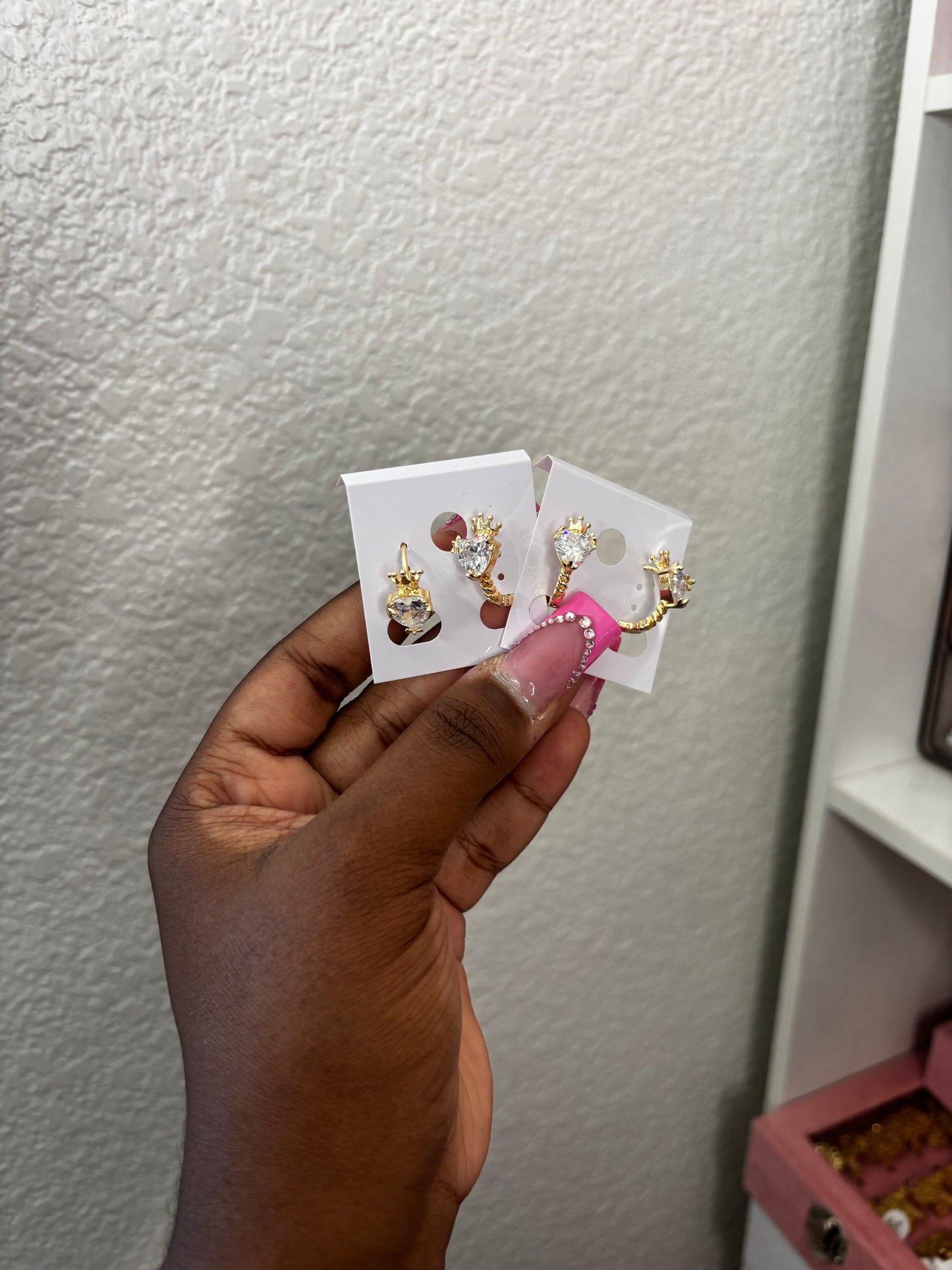CROWN HEART STUDS