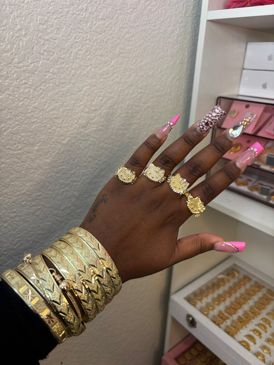 MINI HELLO KITTY FACE RING