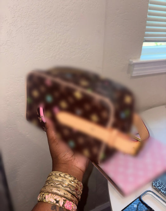 BROWN LUXE MAKEUP BAG (pre-order)